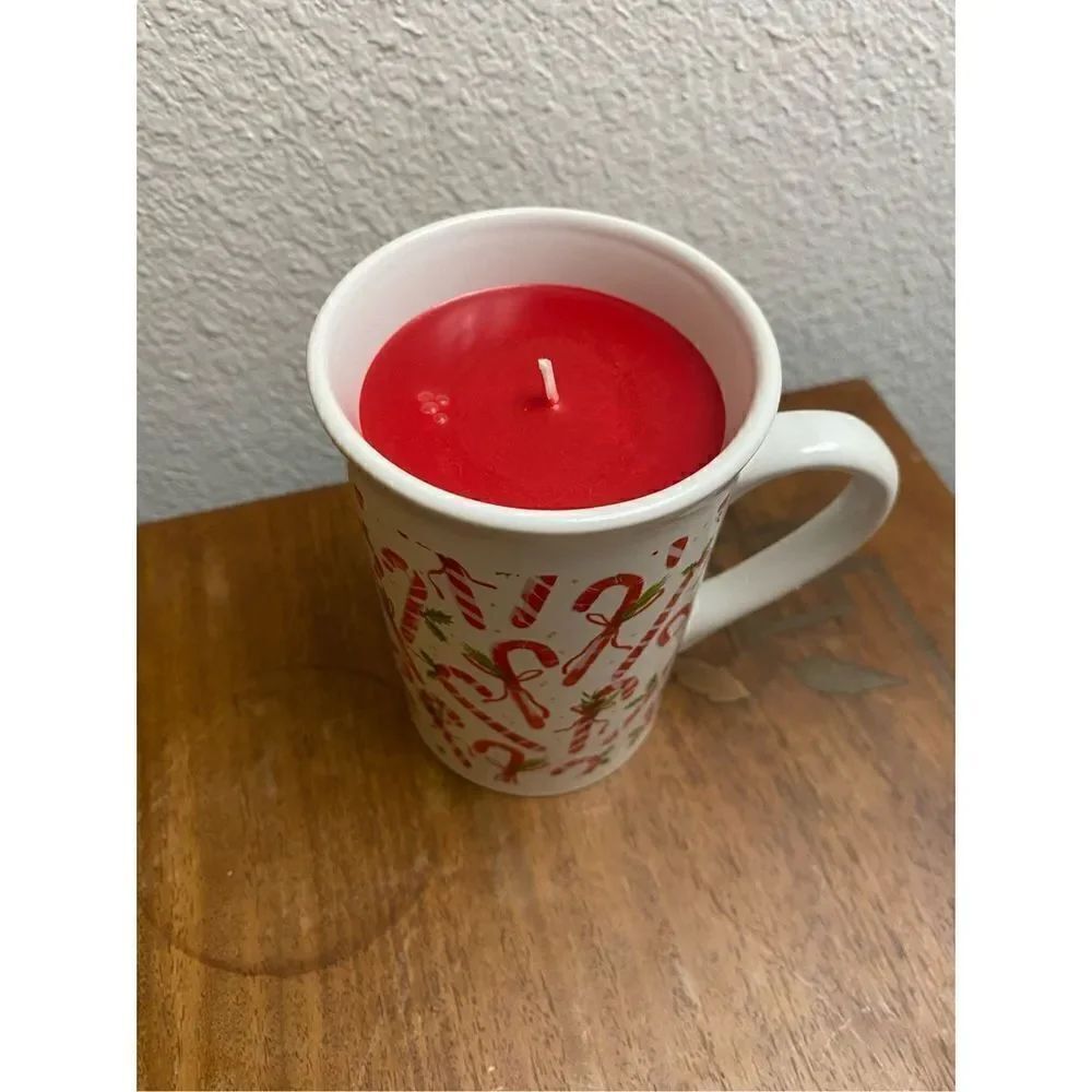 Candy Cane Mug Candle - Picture 2 of 7